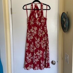 Mid length sleeveless dress